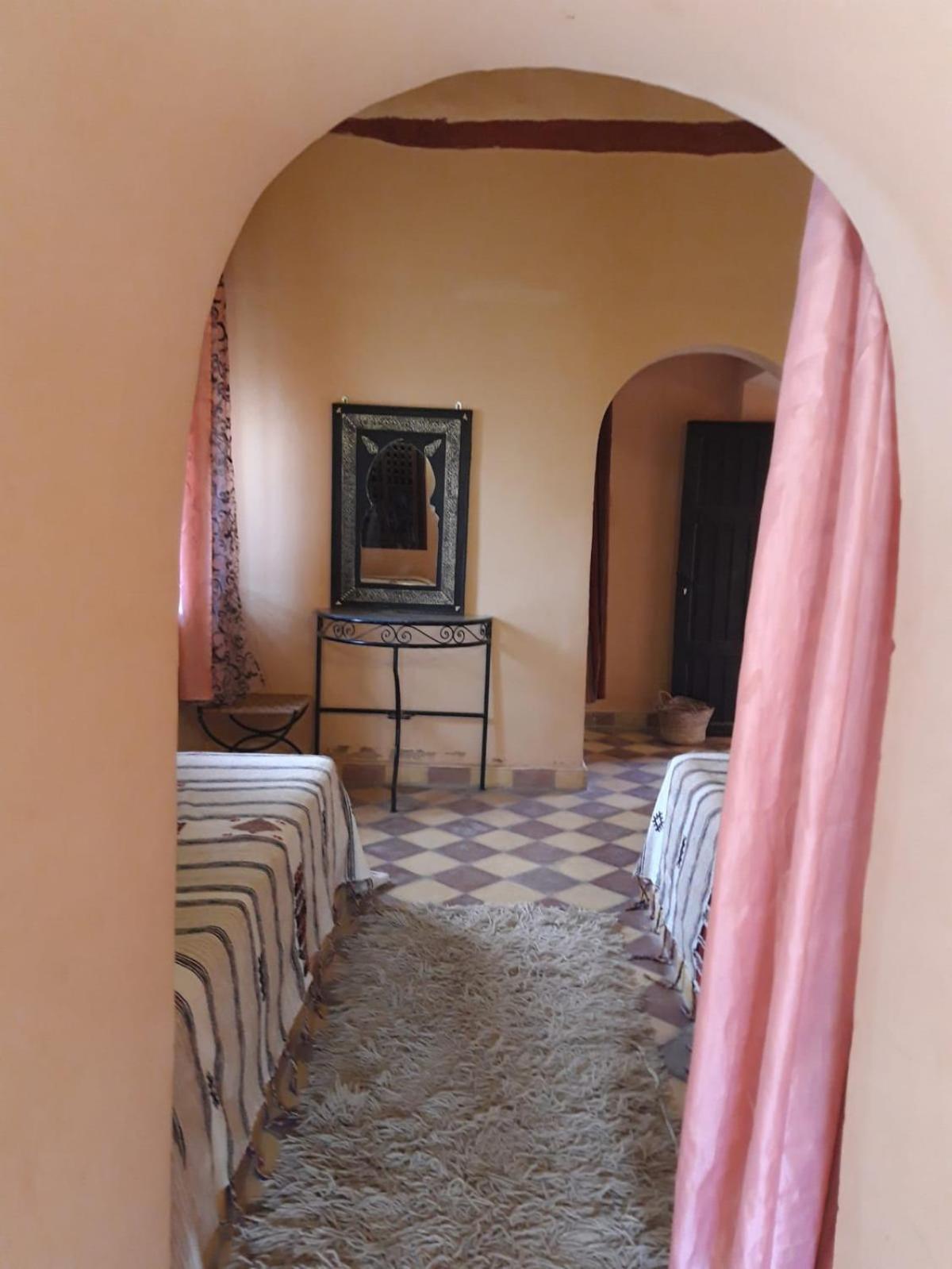 Auberge Famille Benmoro Skoura Exterior foto
